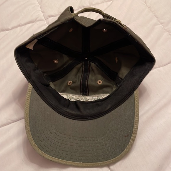 Rainforest Cafe baseball cap. - Picture 3 of 6